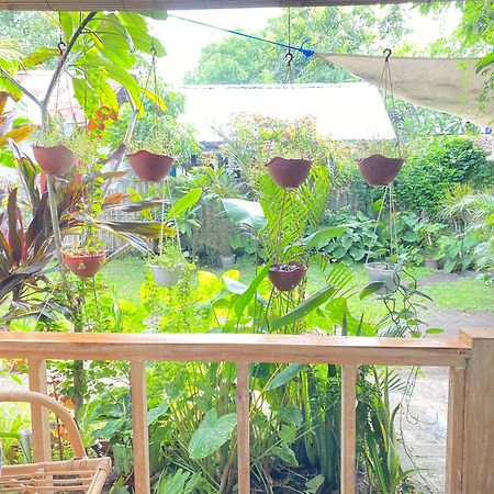 Marta House Gili Air Hotel Екстериор снимка