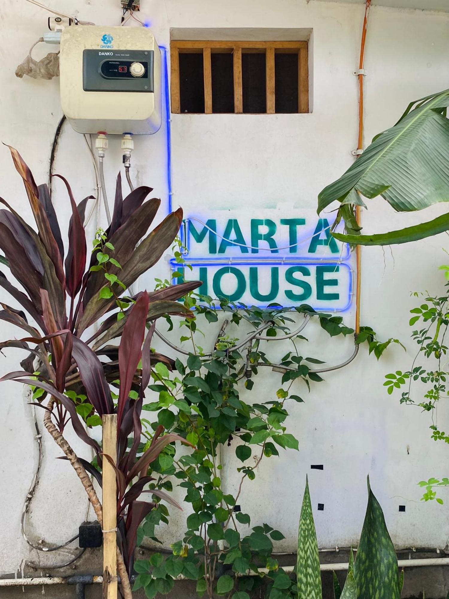 Marta House Gili Air Hotel Екстериор снимка